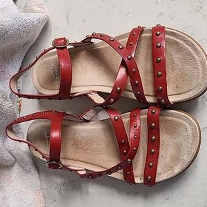 Dansko sandals, sz 38 (Eu) or 7.5-8, in red with brass detail